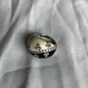 Sterling Black & Cream Enamel Ring